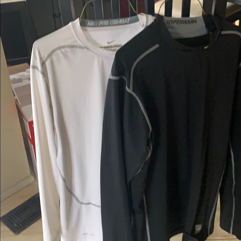 2 L Nike Pro Combat!